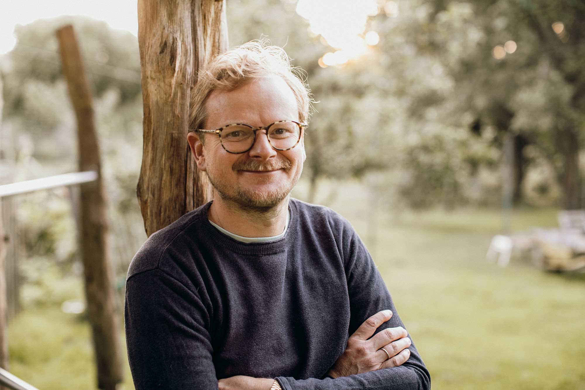 saegefisch_header_wer_saegt_hier Sägefisch Holzspielzeug, Waldorfspielzeug, Waldorfpädagogik, ökologisch, kindgerecht, Waldorf Holzspielzeug, pädagogisches Spielzeug, nachhaltiges Spielzeug, Holztier, Greifspielzeug, ökologisches Spielzeug, gesundes Holzspielzeug, individuelles Holzspielzeug, Bio Spielzeug, Spielzeugmanufaktur, pädagogisches Spielzeug, anthroposophisches Kinderspielzeug, anthroposophisches Holzspielzeug