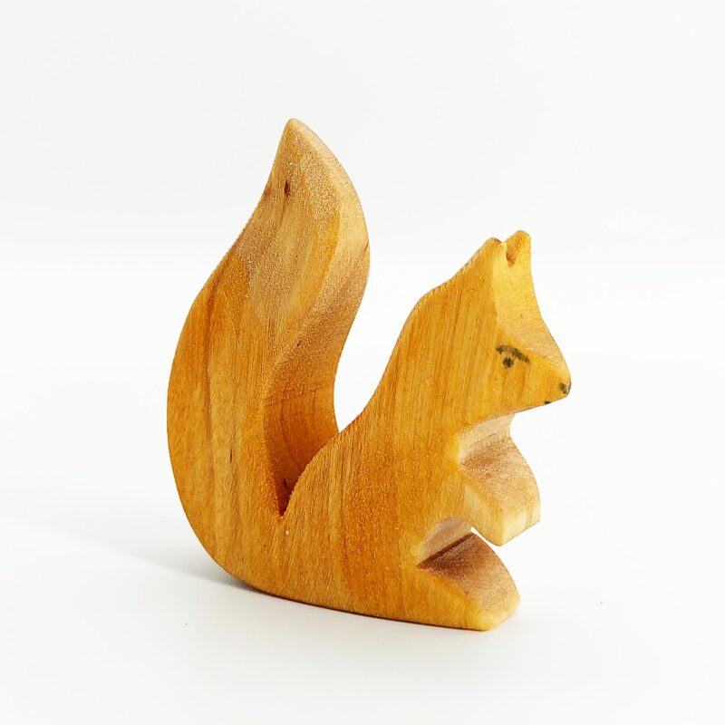 Sägefisch Holzspielzeug Eichhörnchen 01, Holzfigur Eichhörnchen, Sägefisch Eichhörnchen, Flasuchi, Fleuschi das Eichhörnchen