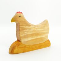 Sägefisch Holzspielzeug Glucke 02, Holzfigur Glucke, Holzfigur Huhn, Huhn, Sägefisch Huhn