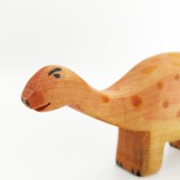 Sägefisch Holzspielzeug Diplodocus klein 03, Holzfigur Diplodocus, kleiner Diplodocus, Langhals, Sägefisch Dino, Sägefisch Diplodocus
